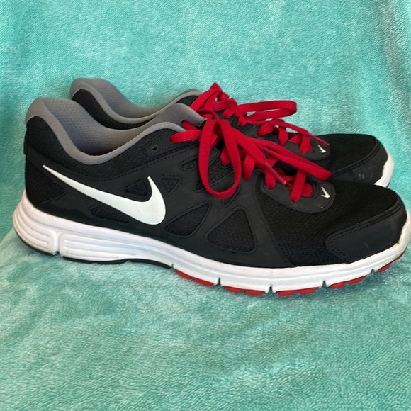 Men Nike Revolution 2 - Picture 3 of 11